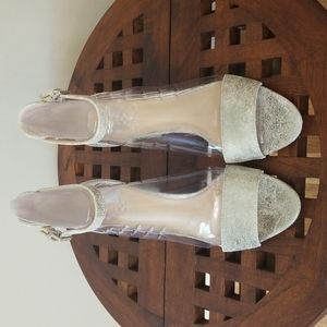 Vince Camuto Carolina Sandals size 8.5.